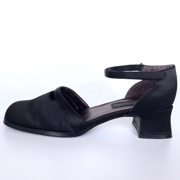 New Vintage Unlisted black satin ankle strap shoes - Picture 7 of 8